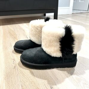 Women’s UGG fashion boots size 7